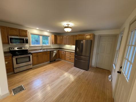 56 North Maple Street Enfield CT 06082