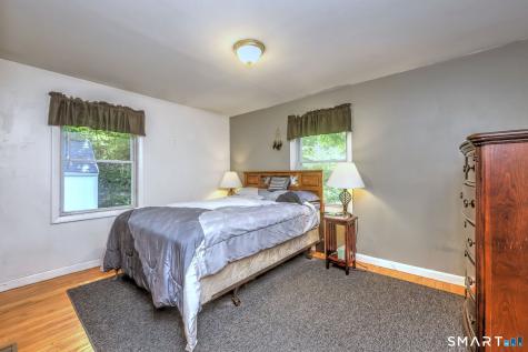 92 Melbourne Court Naugatuck CT 06770