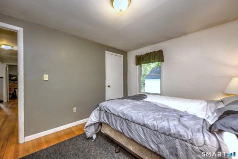 92 Melbourne Court Naugatuck CT 06770