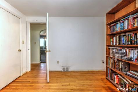 92 Melbourne Court Naugatuck CT 06770
