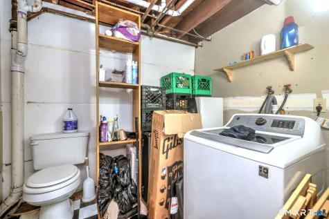 92 Melbourne Court Naugatuck CT 06770