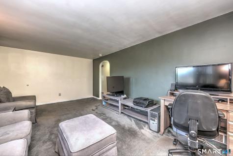 92 Melbourne Court Naugatuck CT 06770