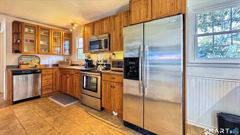 8 Kenn Road Old Saybrook CT 06475