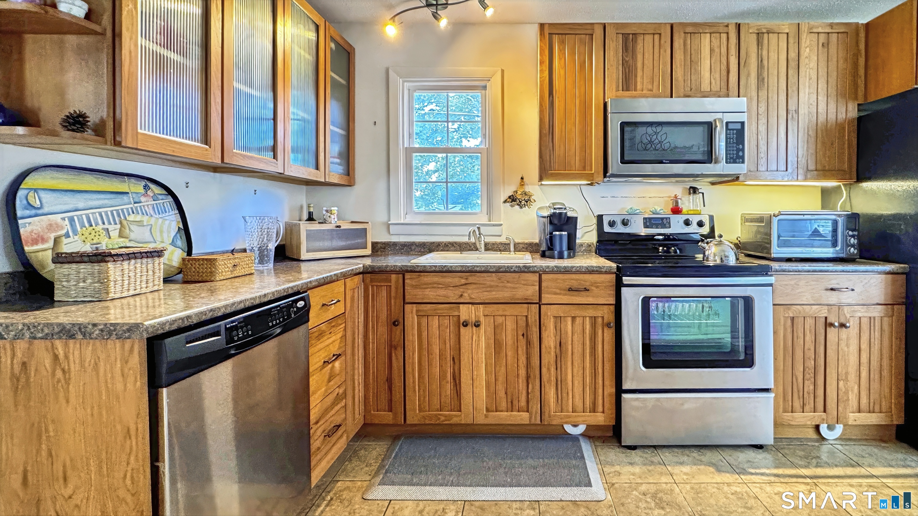 8 Kenn Road Old Saybrook CT 06475