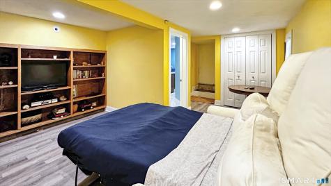 8 Kenn Road Old Saybrook CT 06475