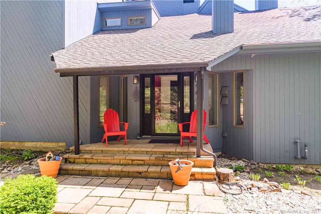 180 Deercliff Road Avon CT 06001