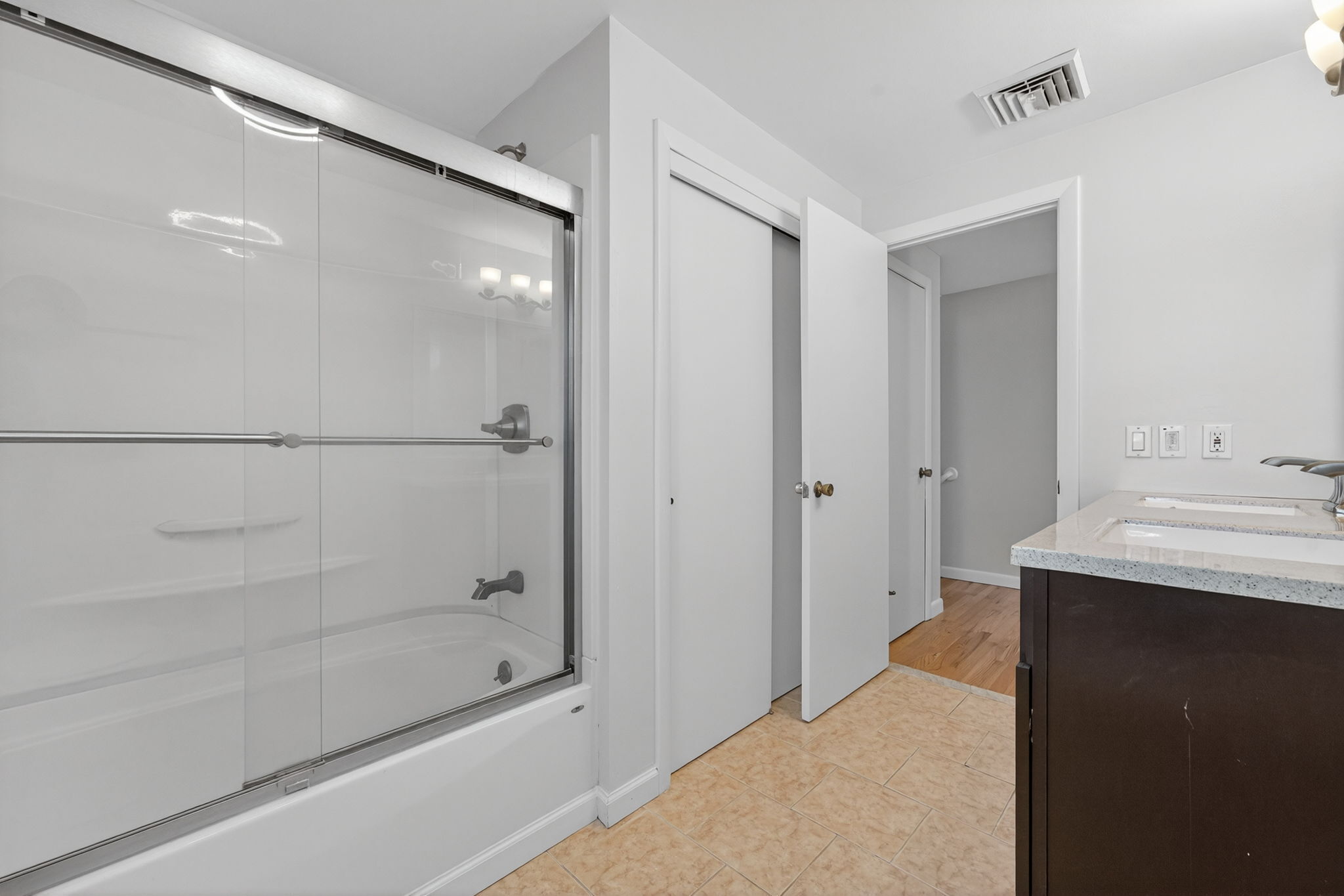 319 Great Swamp Road Glastonbury CT 06033