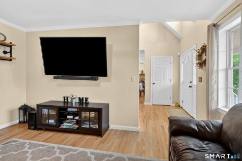 5 Tuckers Run Ledyard CT 06339