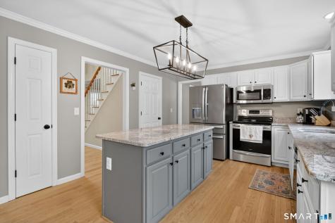 5 Tuckers Run Ledyard CT 06339
