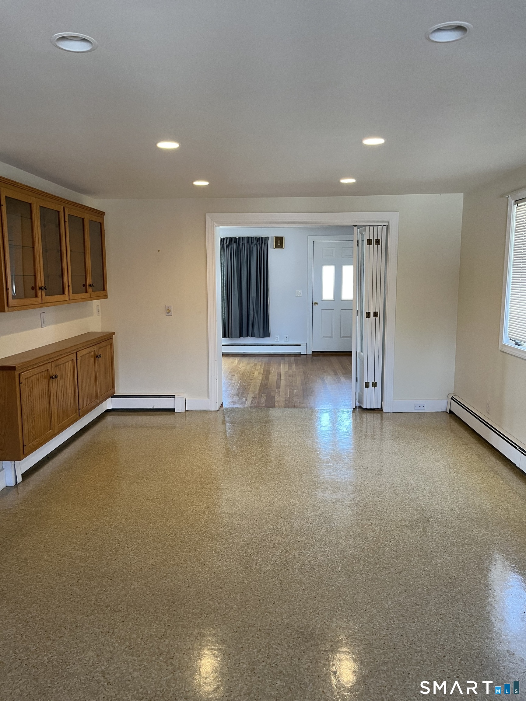37 Van Den Noort Street Putnam CT 06260