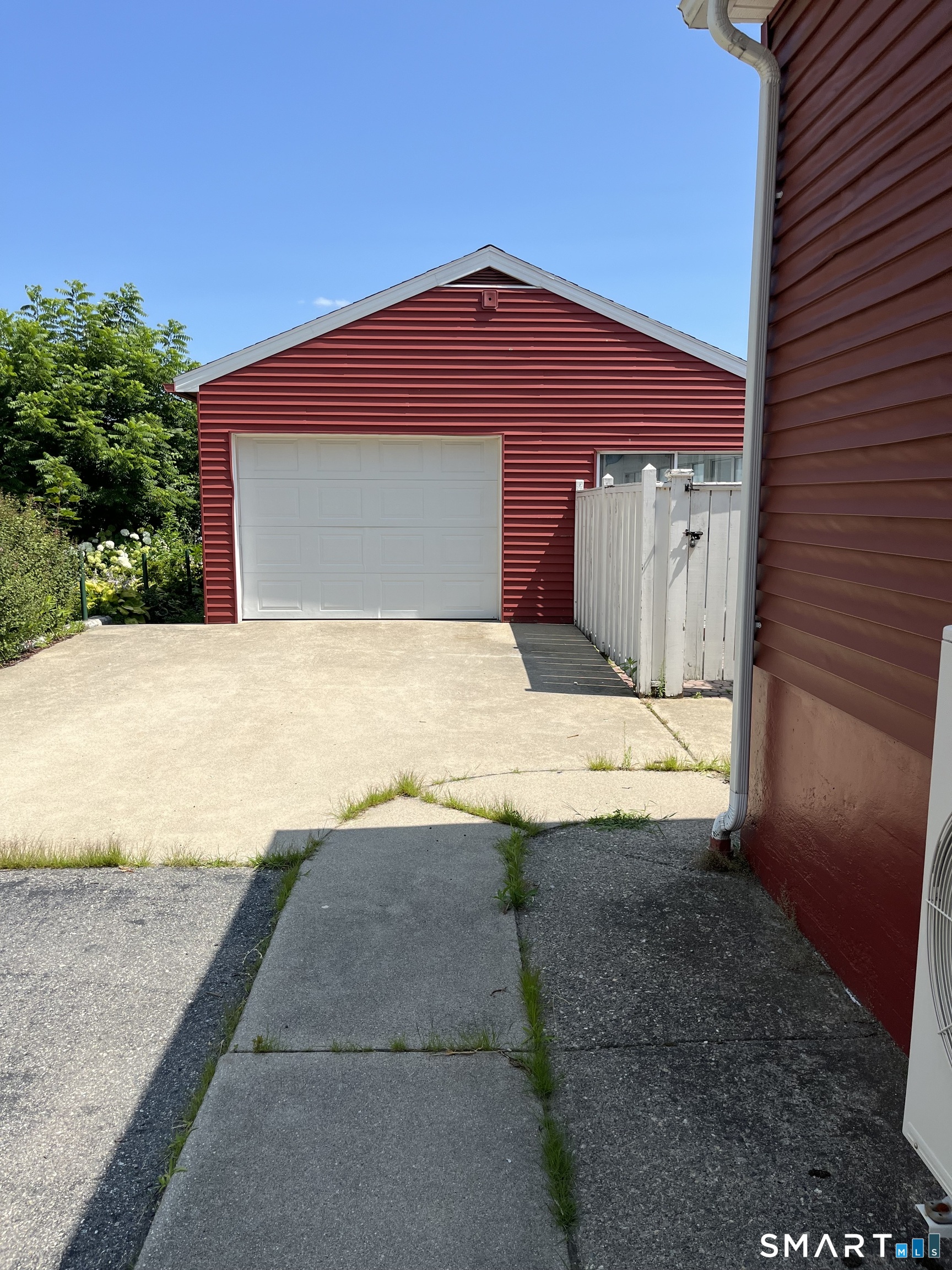 37 Van Den Noort Street Putnam CT 06260