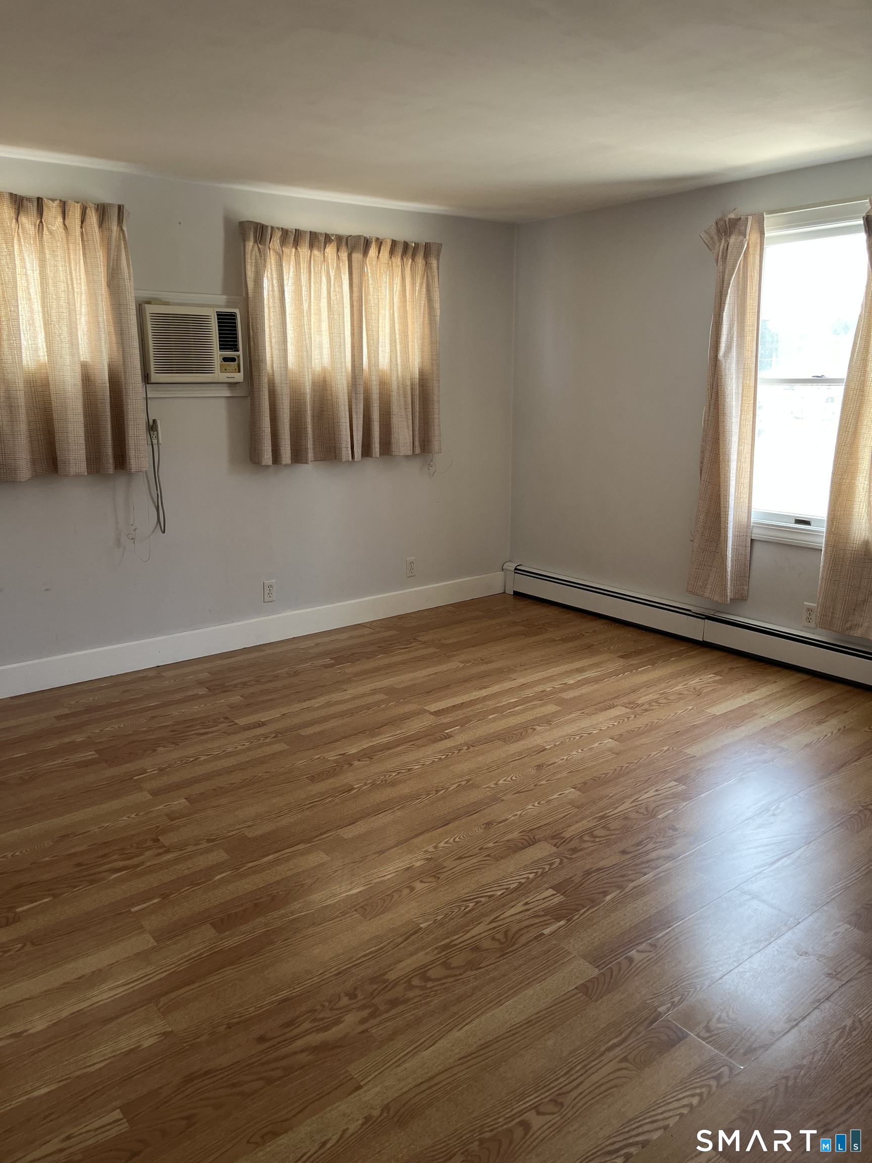 37 Van Den Noort Street Putnam CT 06260
