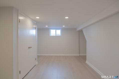 21 Bertrose Avenue Milford CT 06460