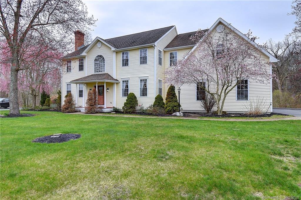 24 Bridle Trail Drive Naugatuck CT 06770