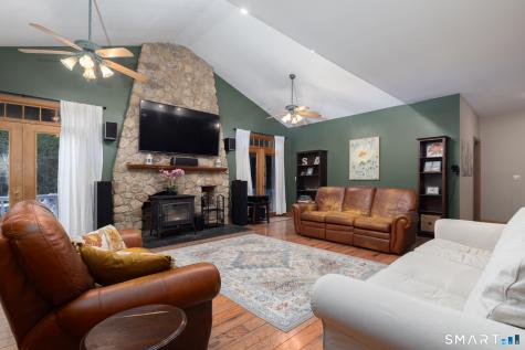 41 Wilson Drive Oxford CT 06478
