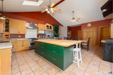 41 Wilson Drive Oxford CT 06478
