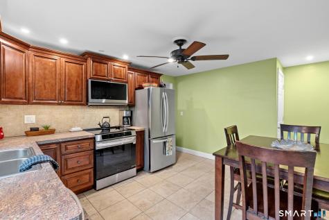 51 Midland Drive Colchester CT 06415