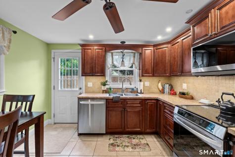 51 Midland Drive Colchester CT 06415