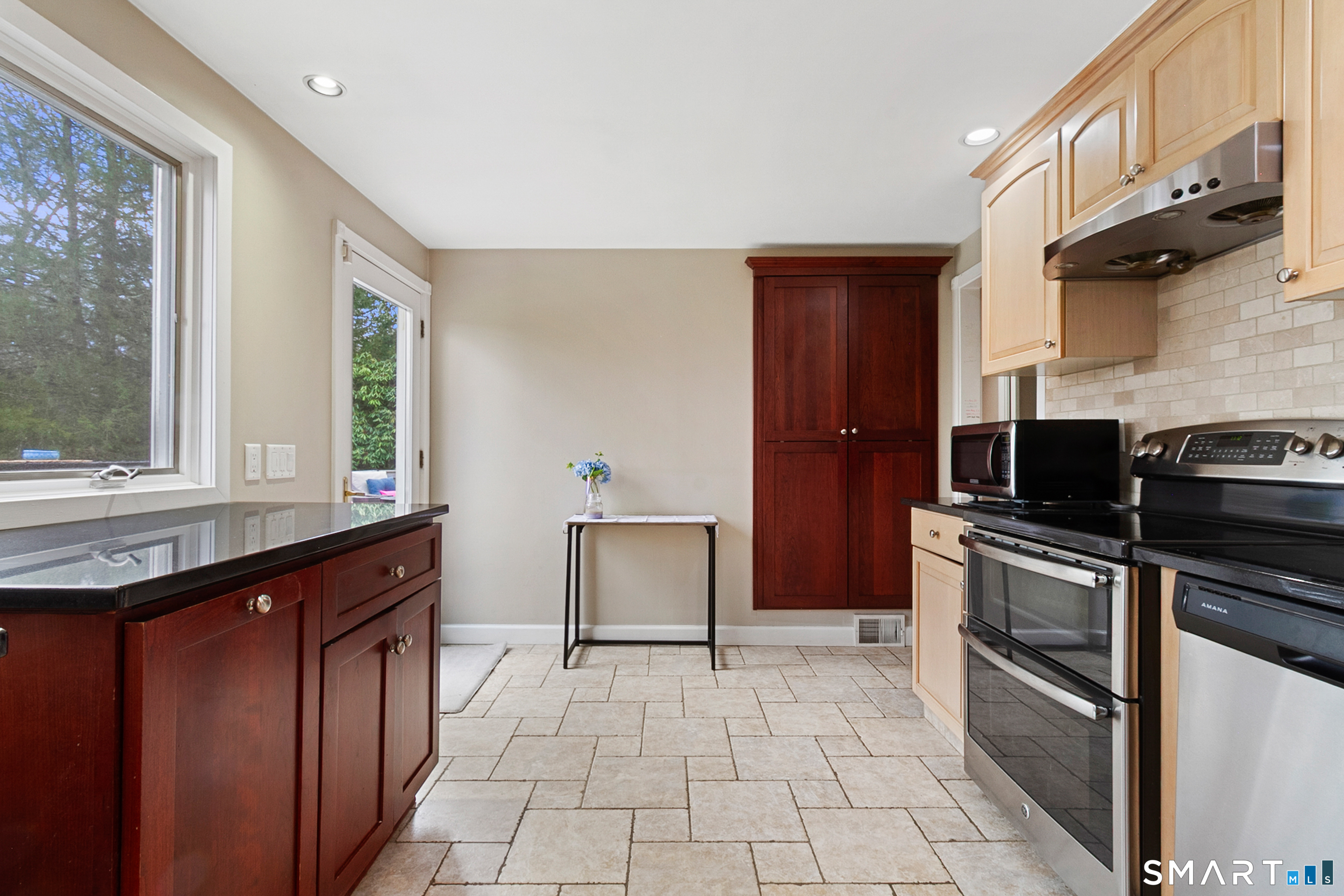 5 Iris Lane Redding CT 06896