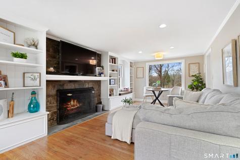 5 Iris Lane Redding CT 06896