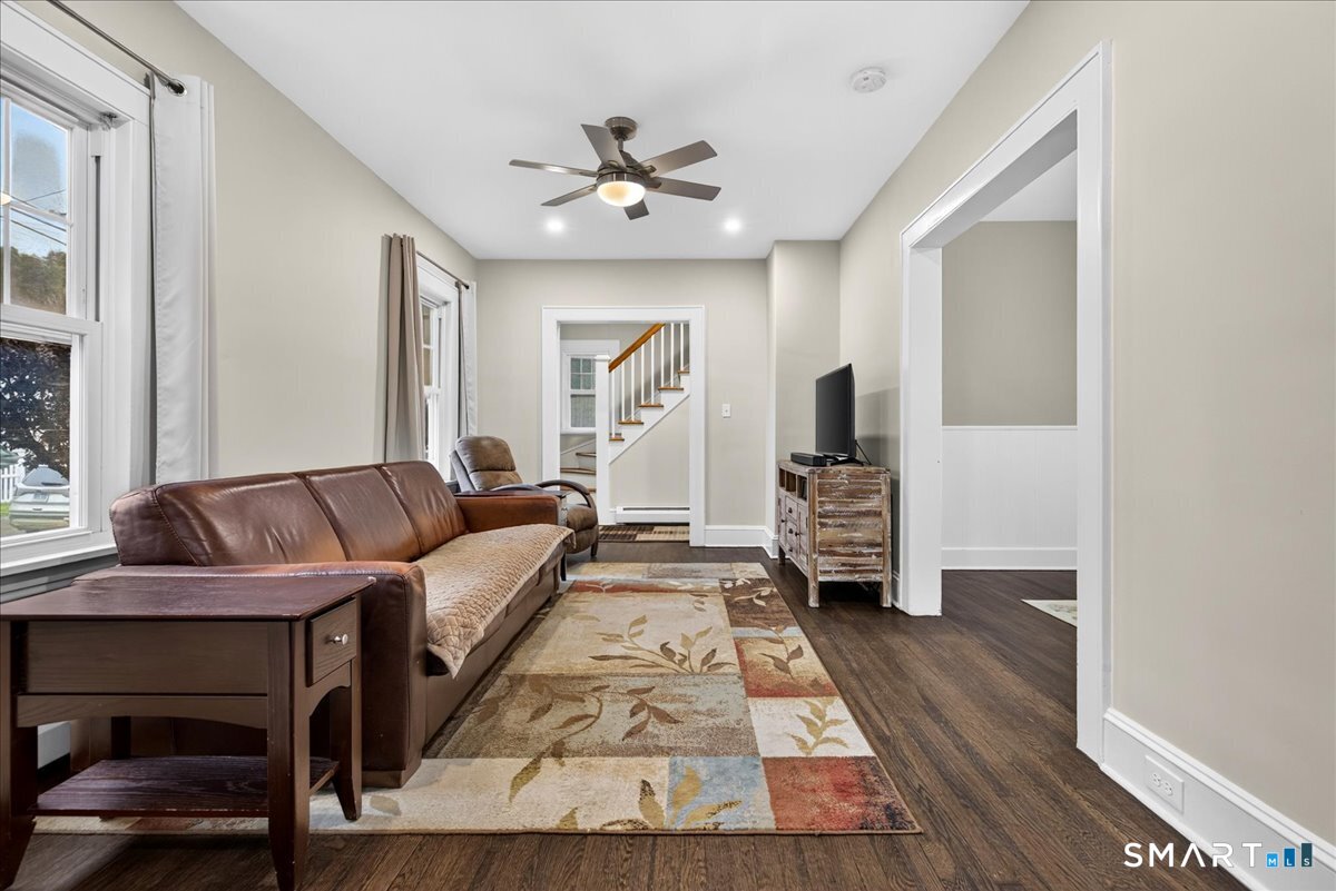 21 Hobson Avenue Milford CT 06460