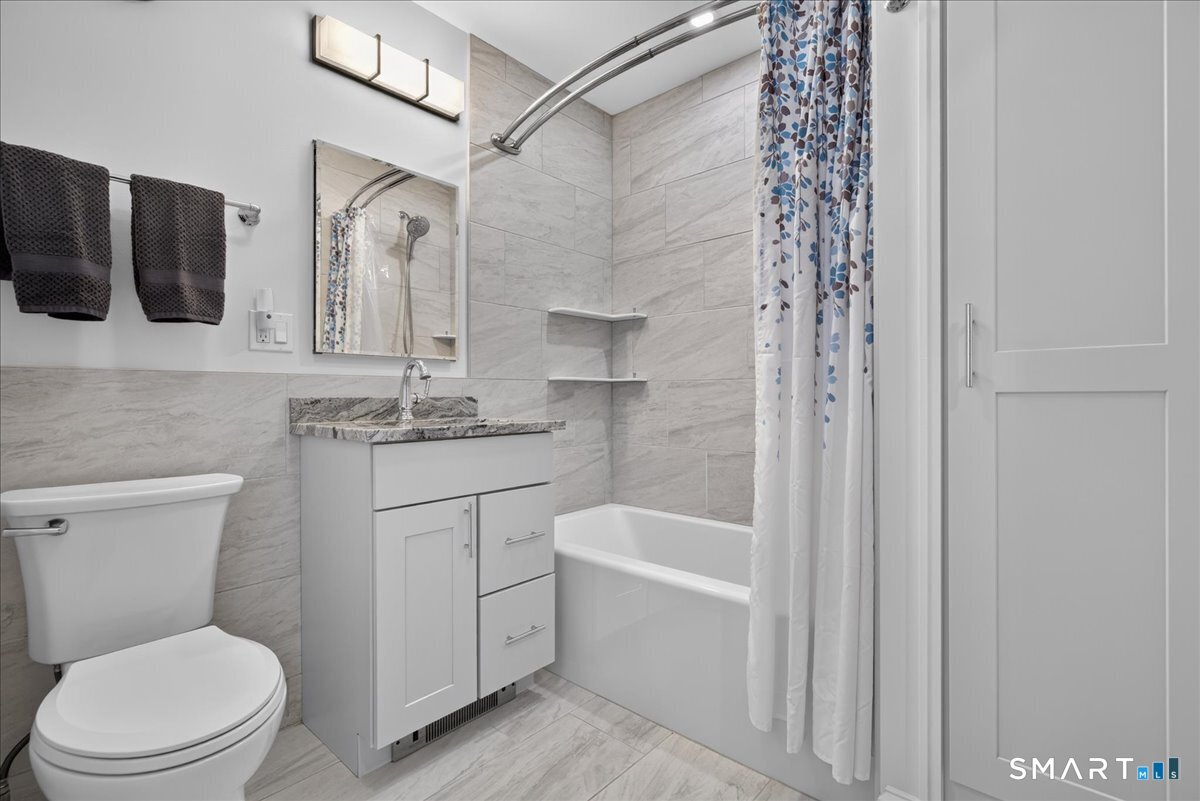 21 Hobson Avenue Milford CT 06460