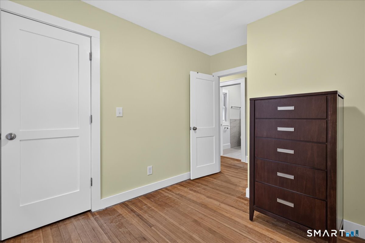 21 Hobson Avenue Milford CT 06460