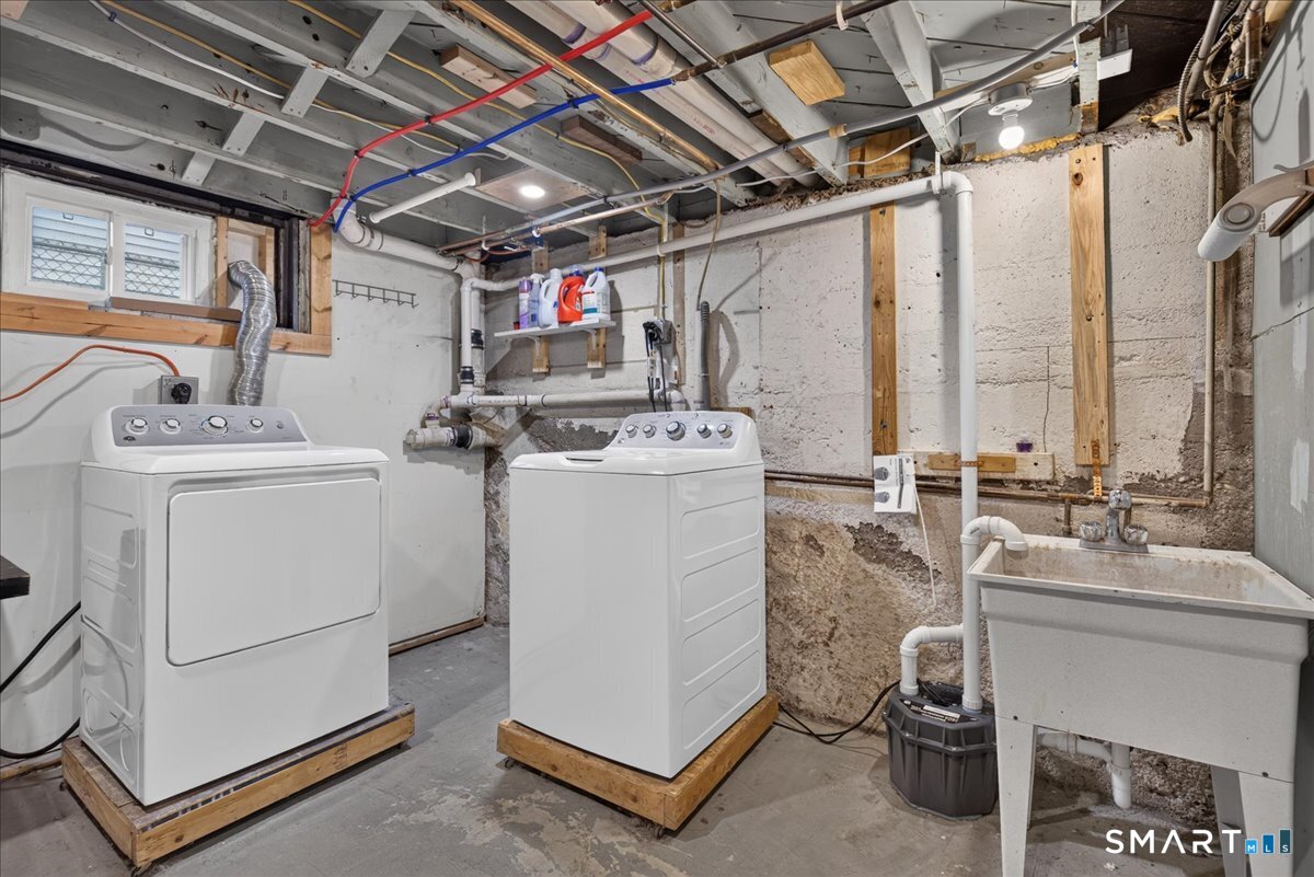 21 Hobson Avenue Milford CT 06460