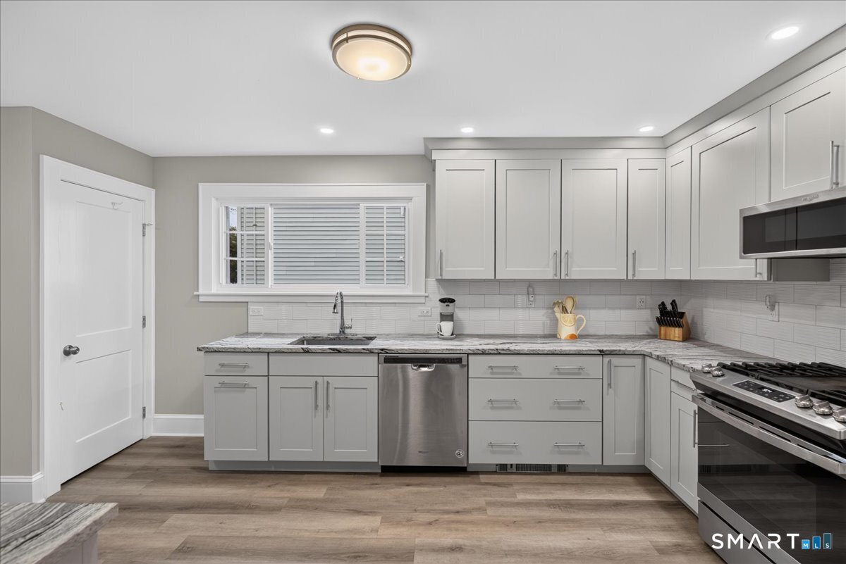 21 Hobson Avenue Milford CT 06460