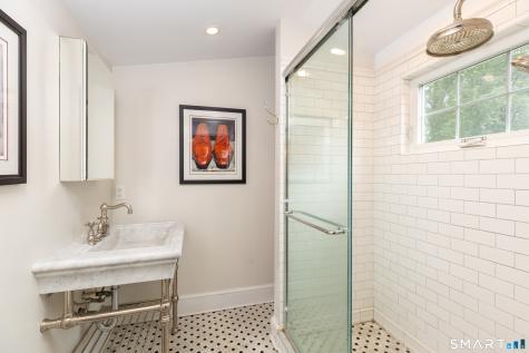 110 Foxcroft Road West Hartford CT 06119