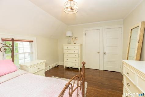 110 Foxcroft Road West Hartford CT 06119