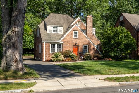 110 Foxcroft Road West Hartford CT 06119