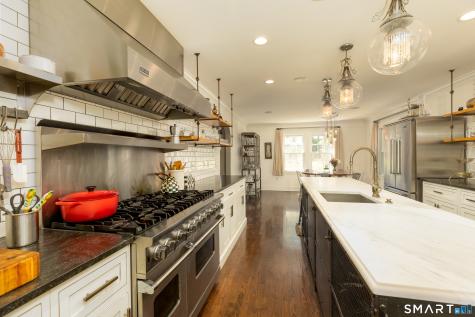 110 Foxcroft Road West Hartford CT 06119