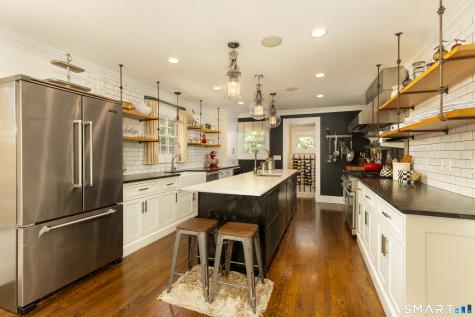110 Foxcroft Road West Hartford CT 06119