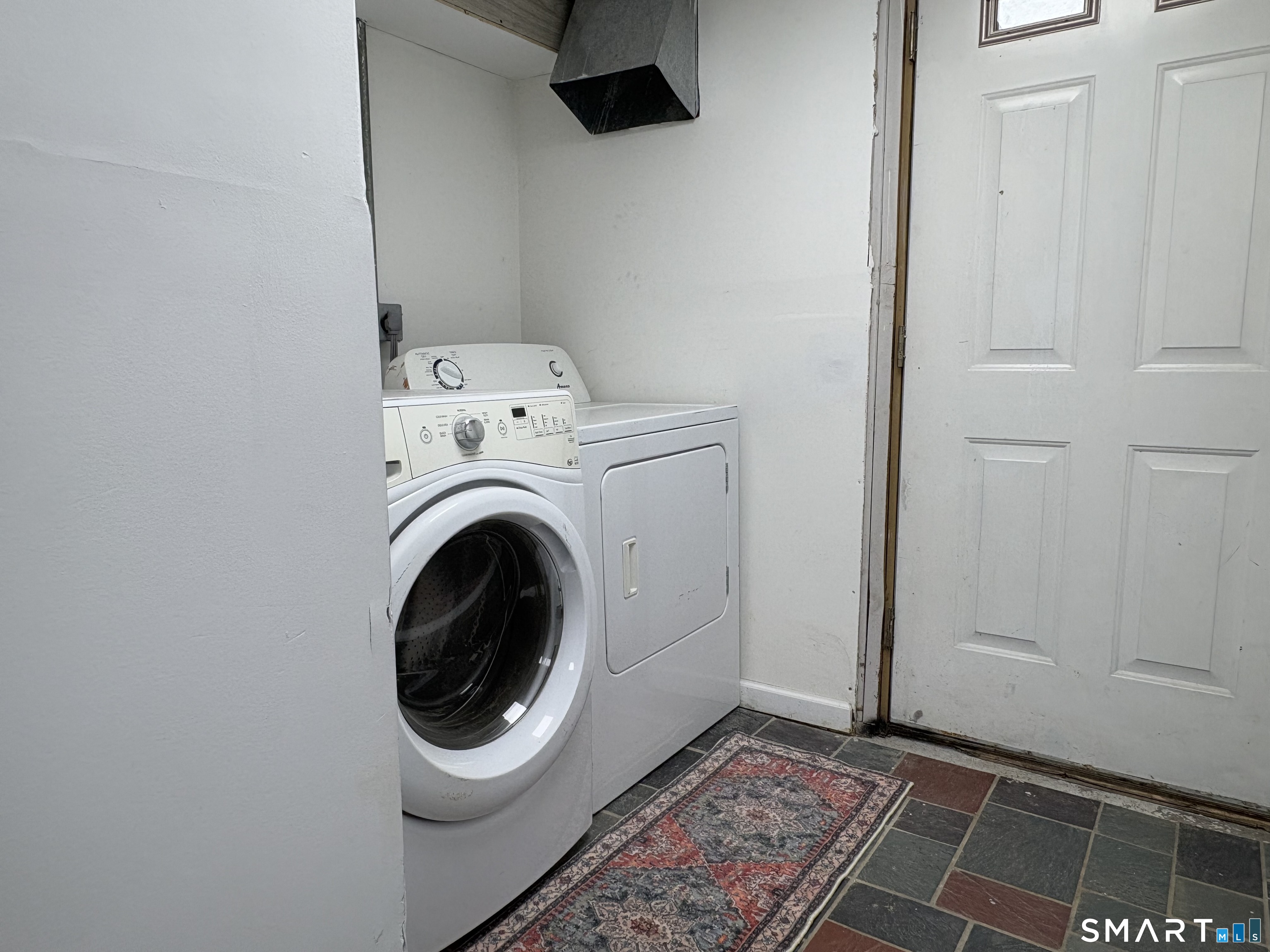 47 Rockwood Avenue Ansonia CT 06401