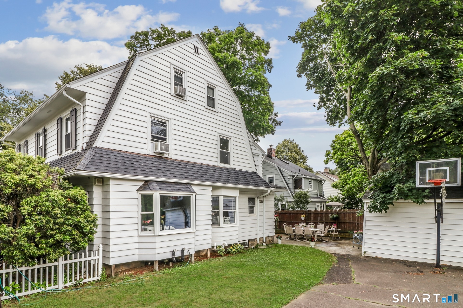 875 Cleveland Avenue Bridgeport CT 06604