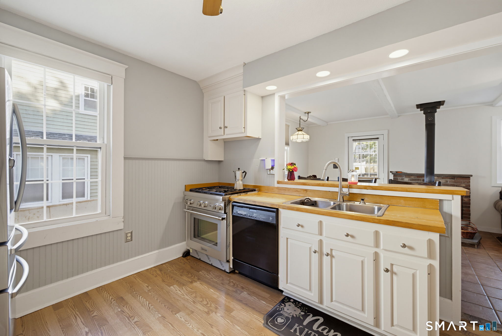32 Collins Parkway Meriden CT 06450