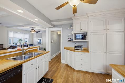 32 Collins Parkway Meriden CT 06450