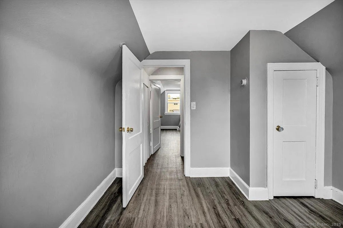 182 Trumbull Avenue Bridgeport CT 06606