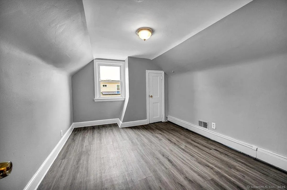 182 Trumbull Avenue Bridgeport CT 06606