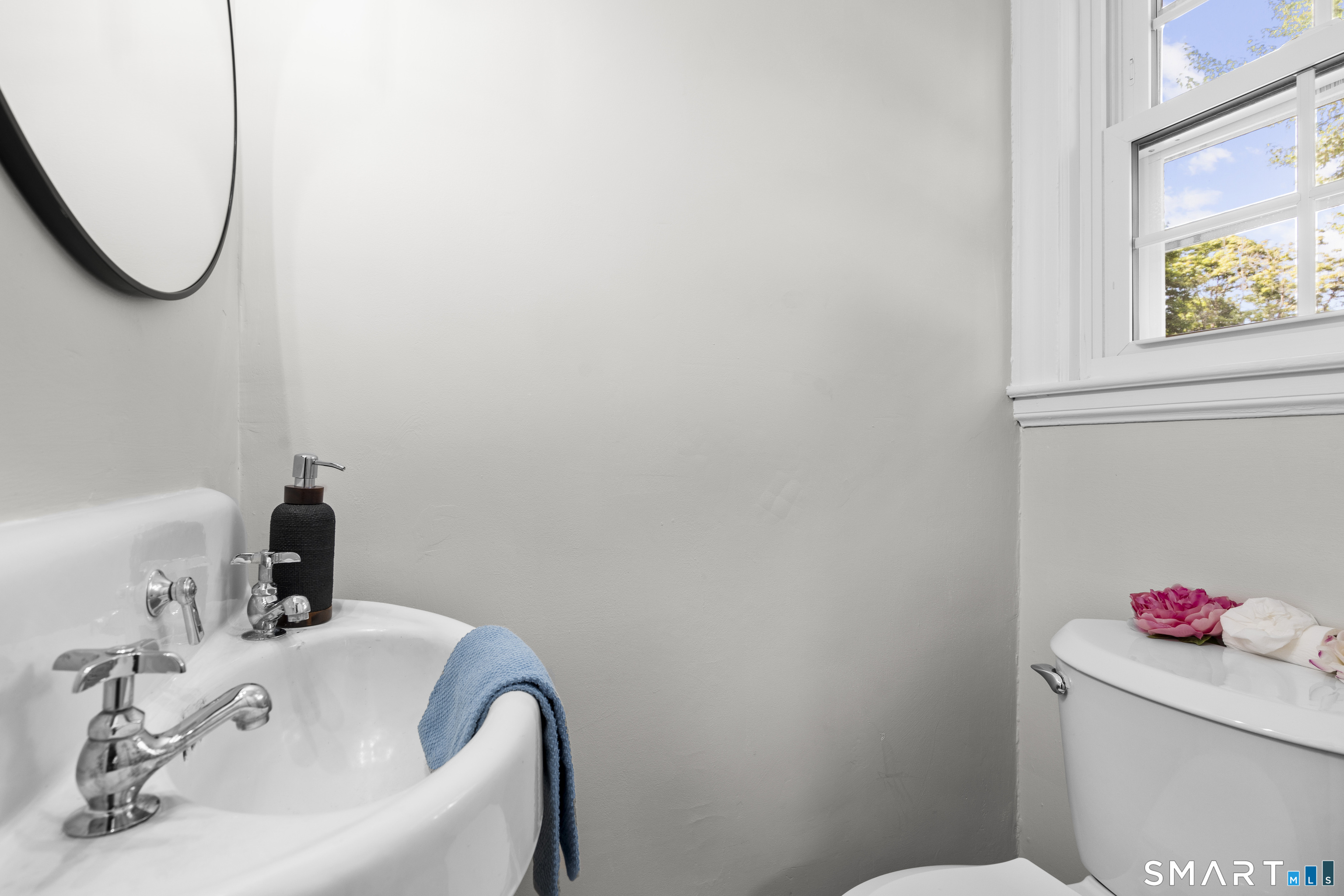 64 Fanway Avenue Bristol CT 06010