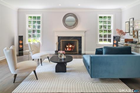 81 Lukes Wood Road New Canaan CT 06840