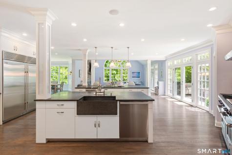 81 Lukes Wood Road New Canaan CT 06840