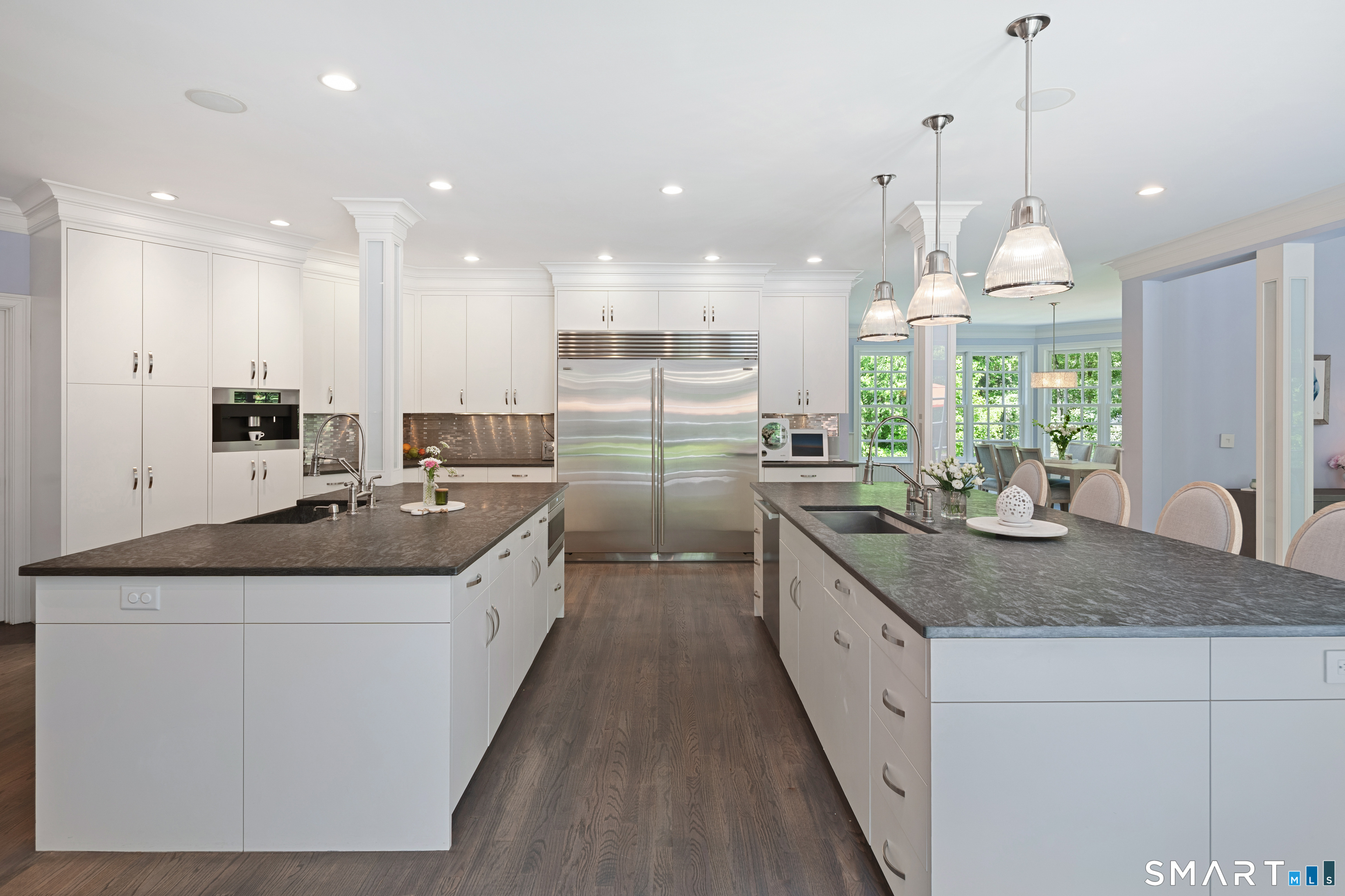 81 Lukes Wood Road New Canaan CT 06840
