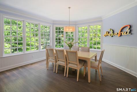 81 Lukes Wood Road New Canaan CT 06840