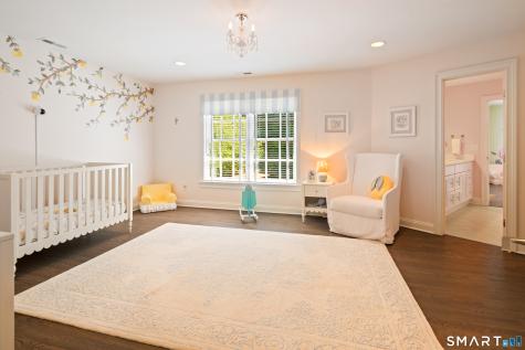 81 Lukes Wood Road New Canaan CT 06840