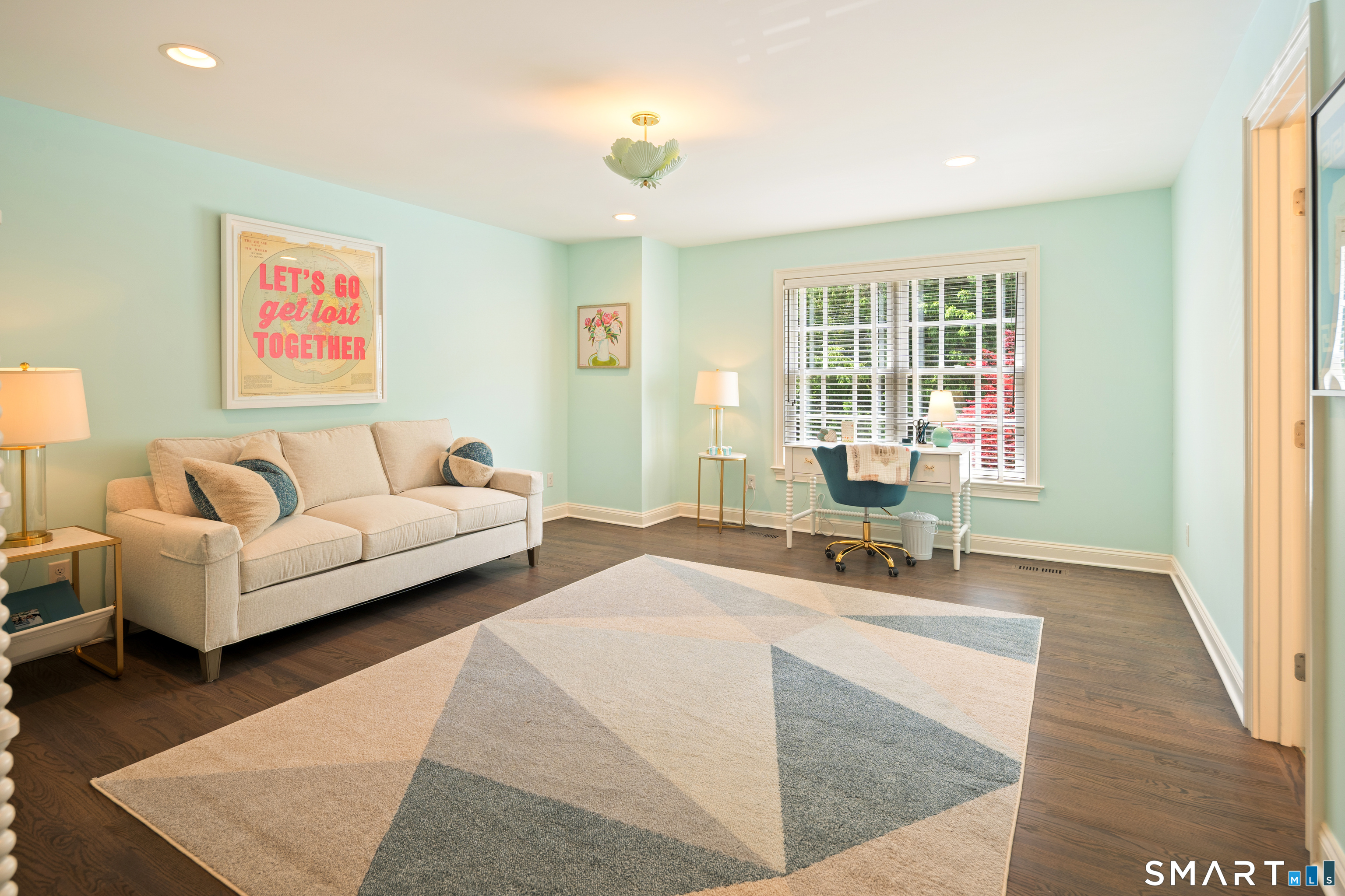 81 Lukes Wood Road New Canaan CT 06840