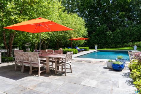 81 Lukes Wood Road New Canaan CT 06840