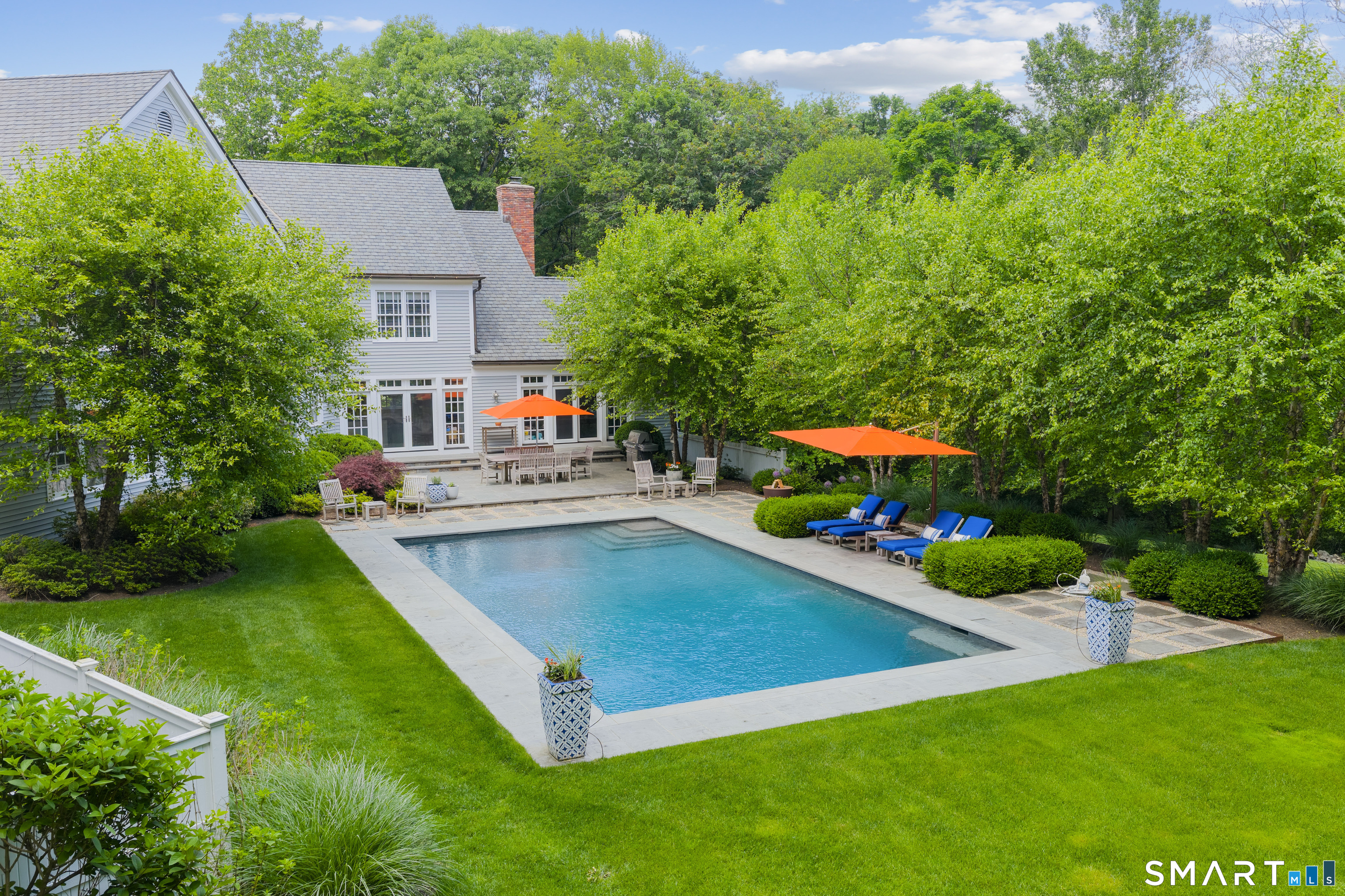 81 Lukes Wood Road New Canaan CT 06840