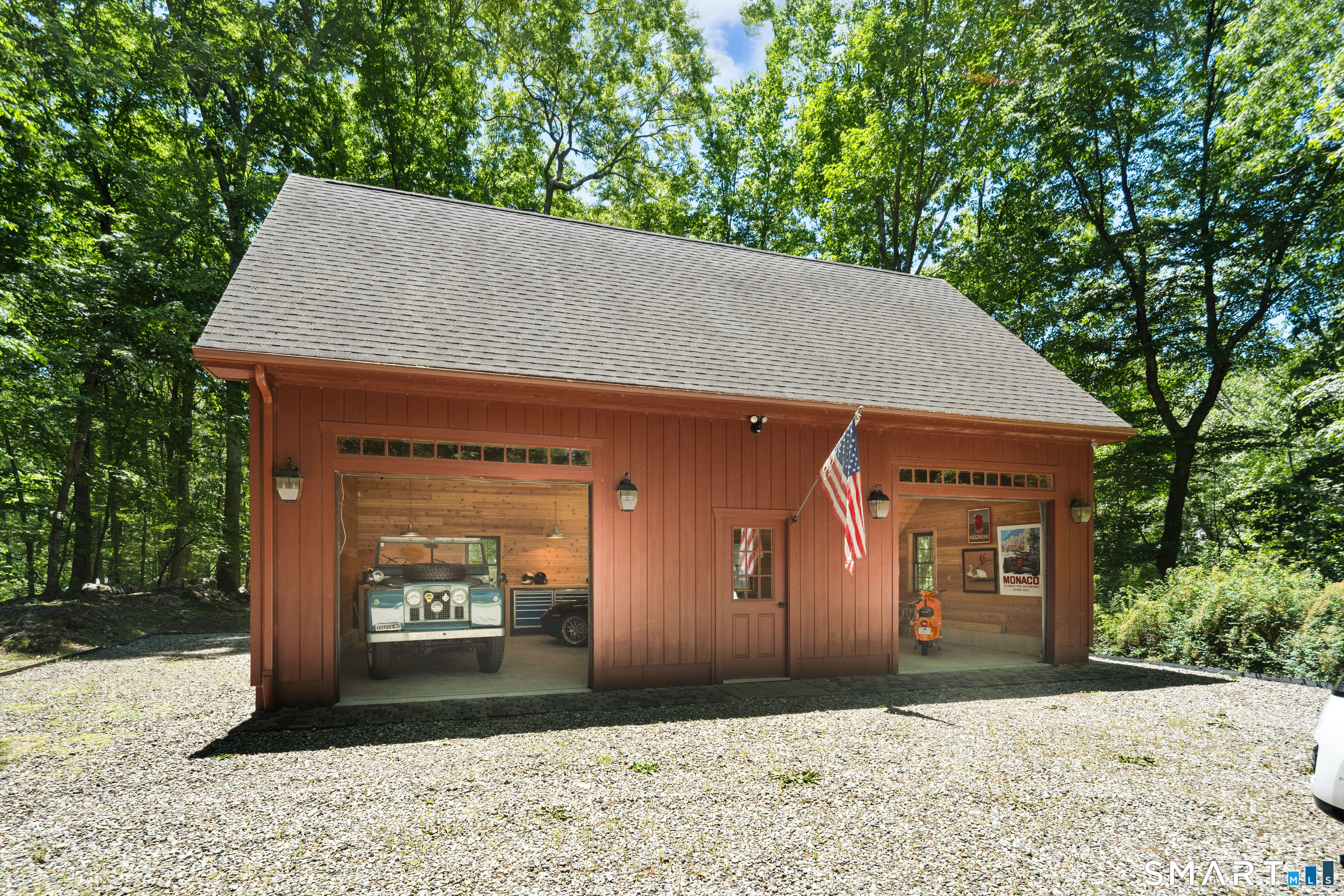 81 Lukes Wood Road New Canaan CT 06840